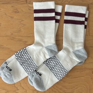 Bombas New 2 pair Vintage Stripe Half Calf Socks X Large White Burgundy Stripes